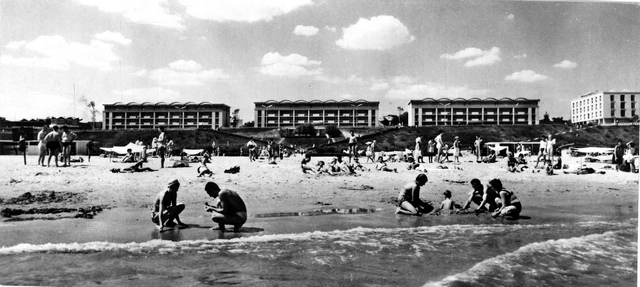 150 - Mangalia. Pe plaja